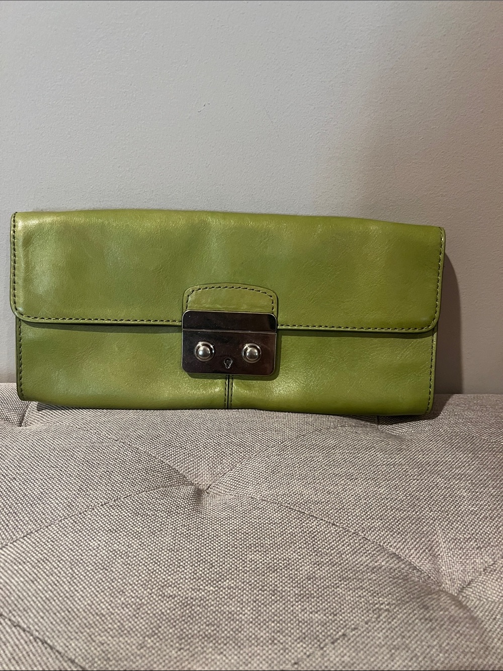 Banana Republic Lime Green Leather Chain Clutch - Picture 6 of 6